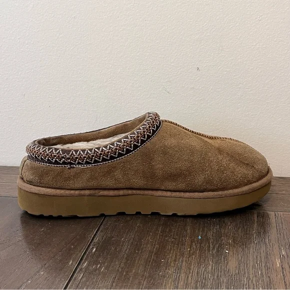 UGG Tasman Slippers size 10 - Picture 4 of 9